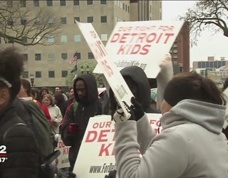 DFT_rallies_for_school_funding_in_Lansin_0_20160427044521