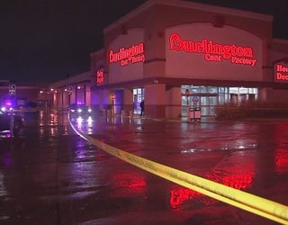 Deadly_Shooting_at_Eastland_Center_0_20151227042416