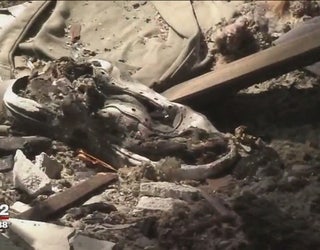 House_of_horrors_stands_years_after_fire_3_20160721212107
