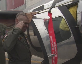 Man_with_cancer_crosses_flying_a_bomber__1_20150831031701