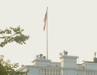 VIDEO__White_House_flag_no_longer_flying_0_20180827124852-401720