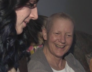 Woman_with_terminal_cancer_vows_to_keep__3_20151208235712