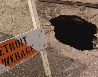 detroit sewarage and sinkhole_1493156491758.JPG