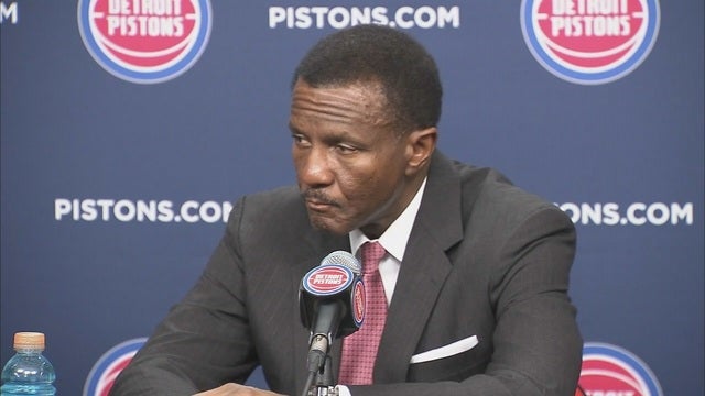 Lopez has 25, Giannis monster dunk as Bucks beat Pistons