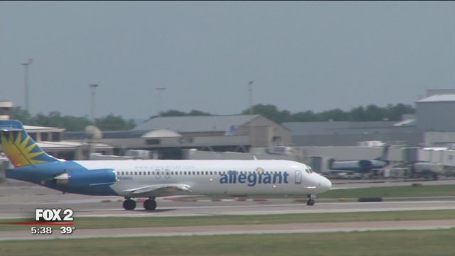 Doctor's tips for avoiding getting sick during holiday travel