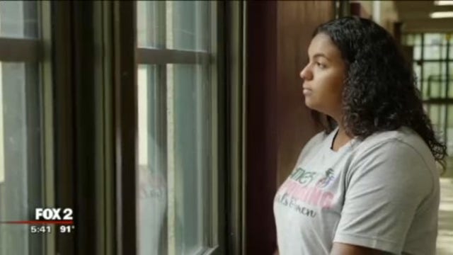 Eve of new school year a good chance to talk to young people about suicide