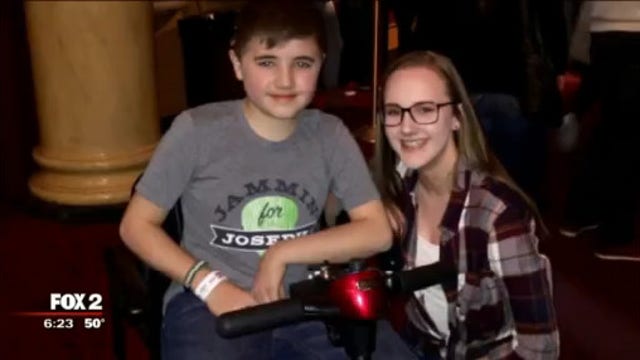 Livonia Franklin student hosts swim-a-thon for teen battling MD