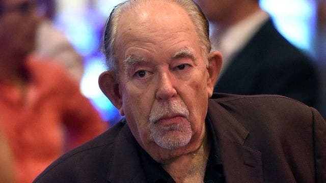 Robin Leach, ‘Lifestyles of the Rich and Famous' host, dead at 76