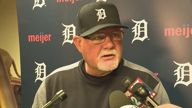 Athletics-Tigers game suspended in 7th with A's up 5-3