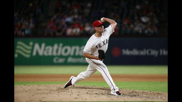 Tigers agree to 1-year contract with left-hander Matt Moore