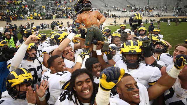 WATCH: No. 6 Michigan beats No. 24 Michigan State 21-7