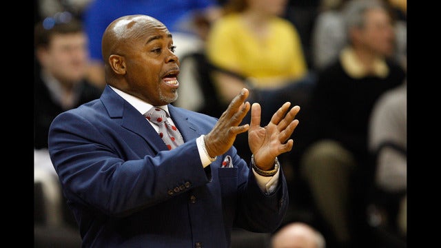 Pistons add Lowe, Sweeney to Casey's staff