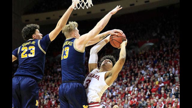 Michigan stays No. 5, MSU stays No. 6 in AP Top 25 poll