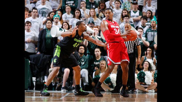 Ward breaks hand in Michigan State's win over Ohio State