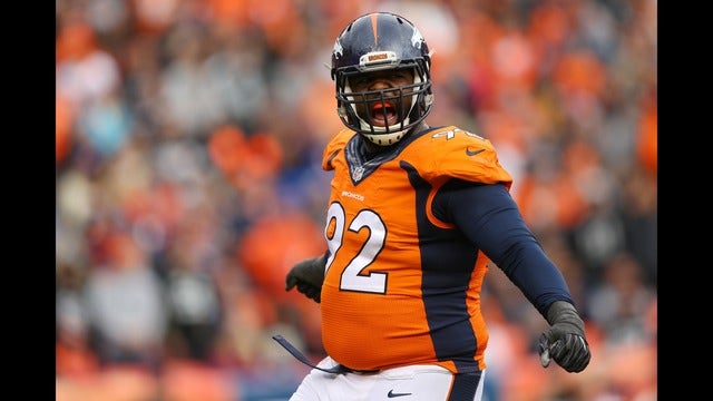 Lions sign DT Sylvester Williams