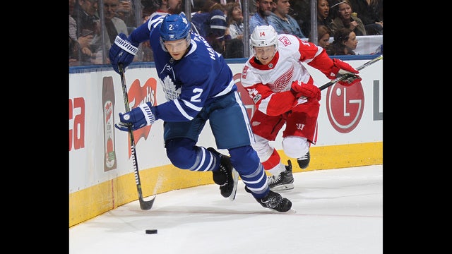 Maple Leafs have 4-goal 1st, beat Red Wings 6-3