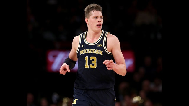 No. 15 Michigan moves on to No. 2 MSU, takes Nebraska 77-58