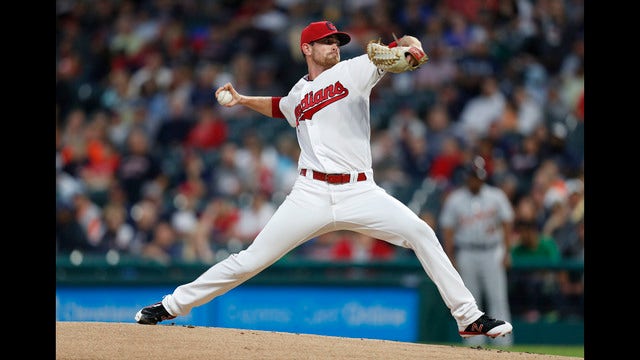 Rookie Bieber tames Tigers in 10-0 win by Indians