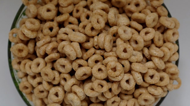Report: Weed killer found in more breakfast cereals, snack bars