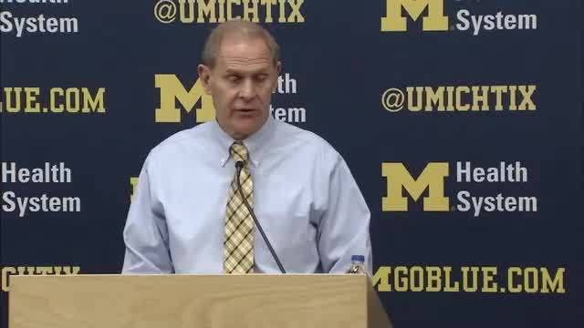 Abdur-Rahkman scores 17 in Michigan's 72-65 win over Chips