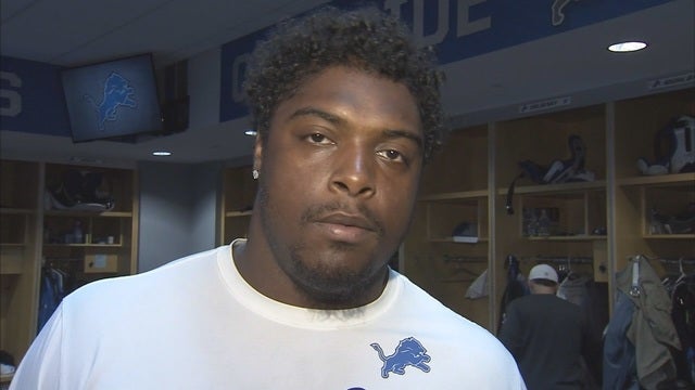 Lions re-sign DE Kerry Hyder, LS Don Muhlbach