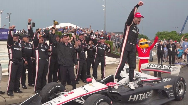 Newgarden wins pole at Detroit Grand Prix, sets up sweep