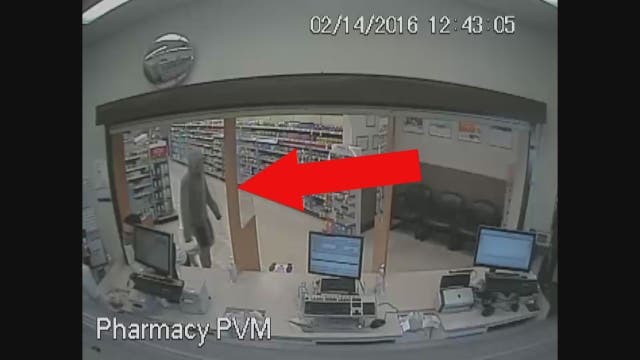 Customer takes down robbery suspect at Walgreens