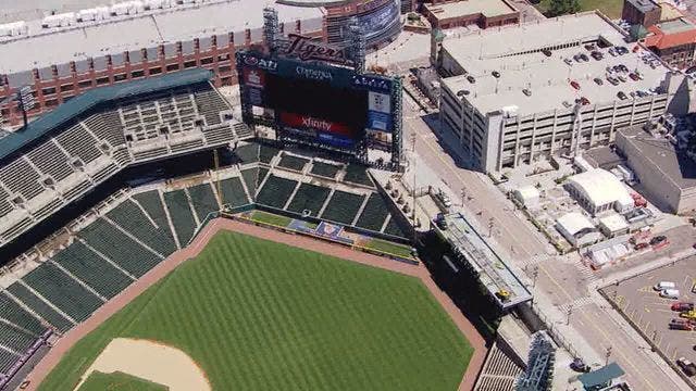 Royals rejoice as game against Tigers postponed due to cold