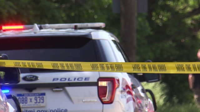 3 injured after shootout during robbery attempt in Detroit