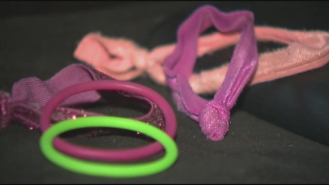 Woman says wearing hair tie on wrist gave her infection