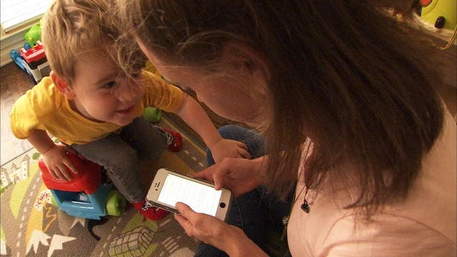 Toddler won't eat veggies?  Website offers feeding advice to millennial moms