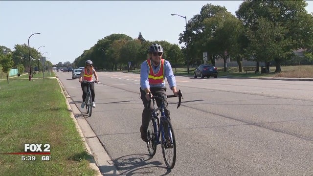 New Michigan law makes riding bikes safer on the road
