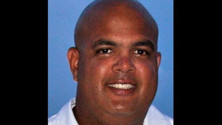 33350692-Warde Manuel