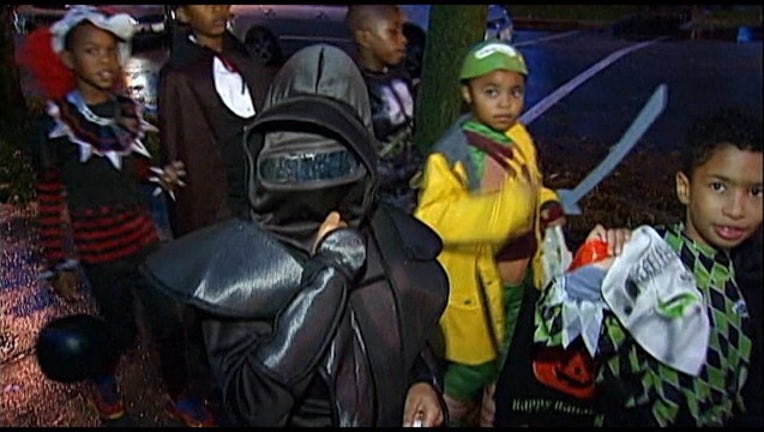 fd047069-2-THU HALLOWEEN PETITION_00.00.07.12_1540488029041.png-405538.jpg