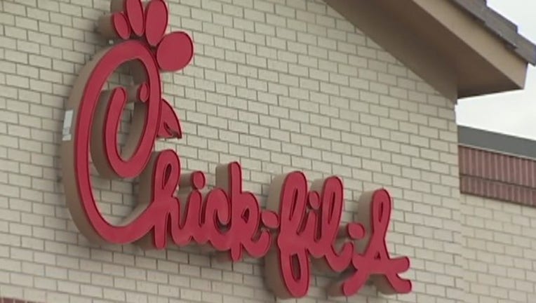 bf1f8253-Chick_Fil_A_fundraising_for_Copeland_fam_0_20171228232631-407693-407693