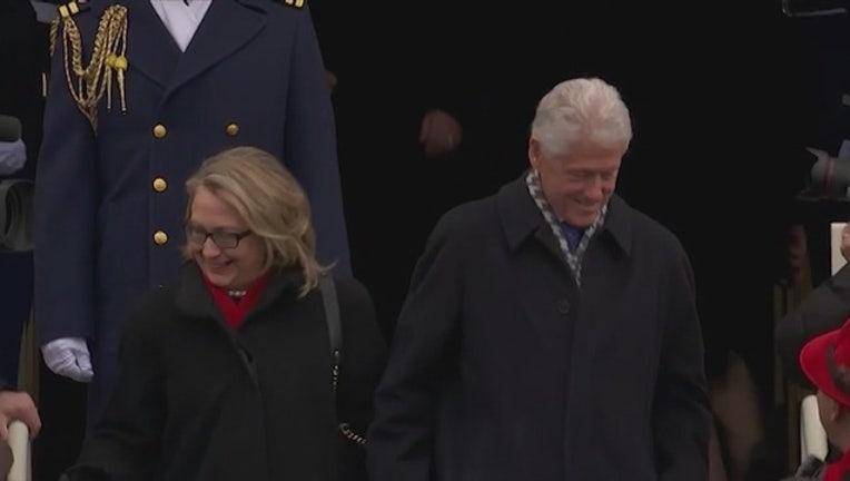 Former_President_Bill_Clinton_visits_Mic_0_20151007215703