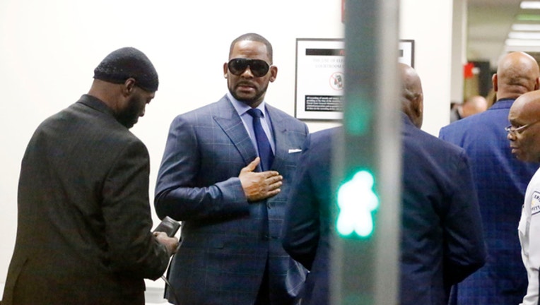 GETTY-R-Kelly_1552651781330-404023.jpg