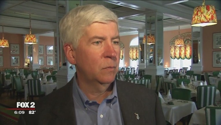 Gov__Rick_Snyder_addresses_Enbridge_pipe_3_20160602234936