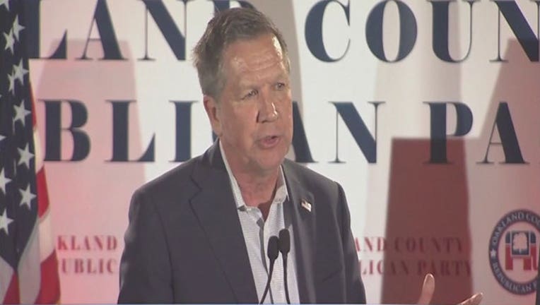e79a9727-John-Kasich-in-Troy_1457411744464.jpg