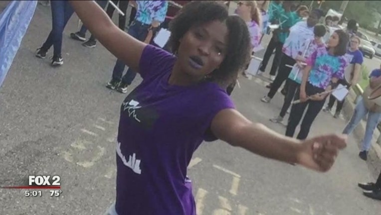 229b8629-Police__Fitzgerald_High_School_student_s_0_20180912210932