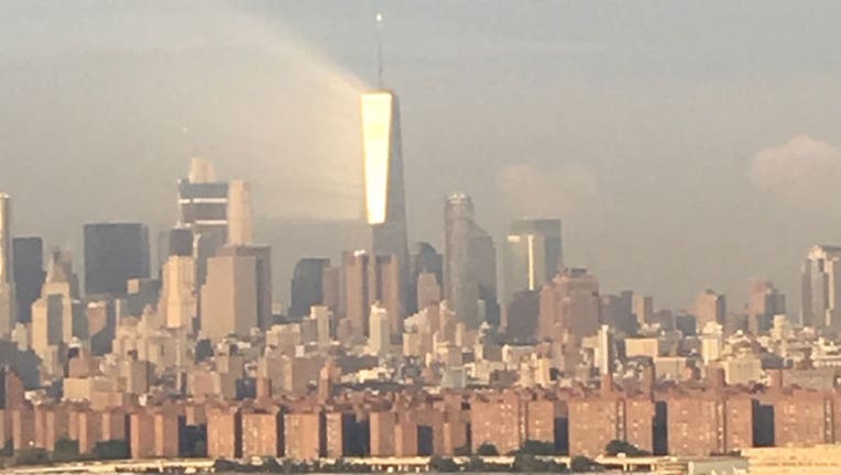 Ray of Light Beams Off 1 WTC-402970