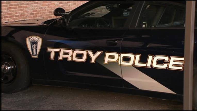 f0aad1c6-TROY POLICE_1437801534038.jpg