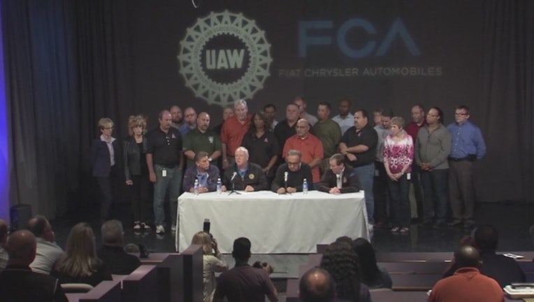 UAW_and_Fiat_Chrysler_reach_tentative_ag_1_20150916022015
