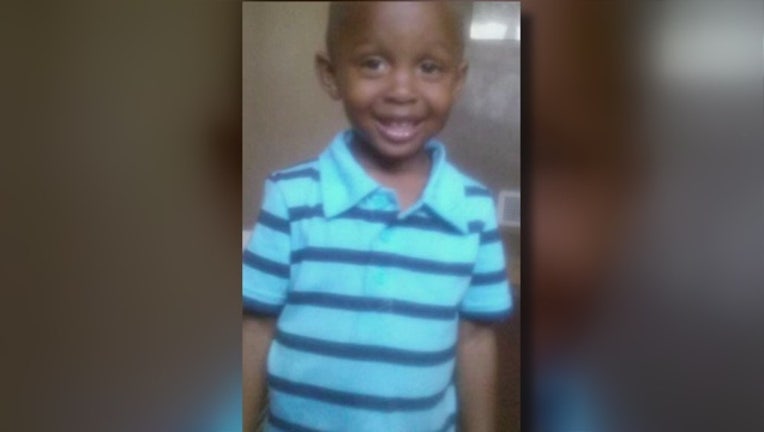 90b9790a-Vigil_held_to_remember_4_year_old_mauled_0_20151207000642