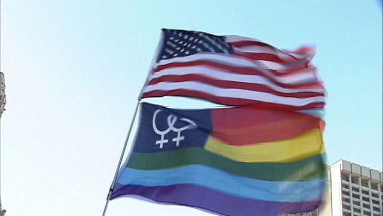 b0121f9b-lgbt_flag.jpg