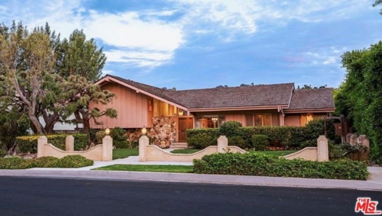 0d026e77-brady bunch home_1532013126094.PNG-407068.jpg