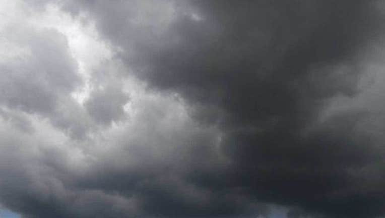 7b130915-getty-gray-clouds-052019_1558355557135.jpg
