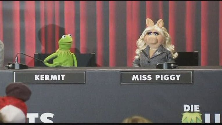 piggy&Kermit_1438787704911.jpg