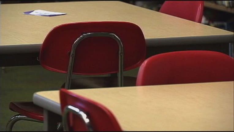 school_classroom_desk_clean.jpg