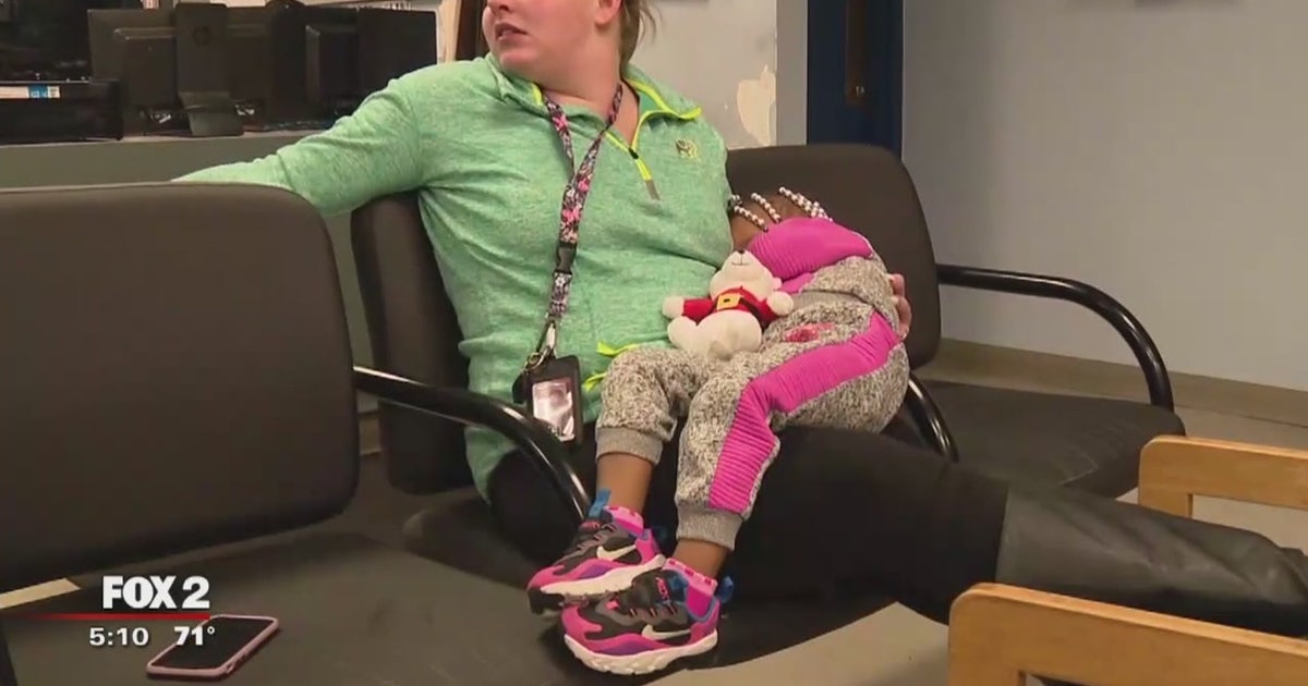 Parents claim 2-year-old girl found wandering in Detroit | FOX 2 Detroit